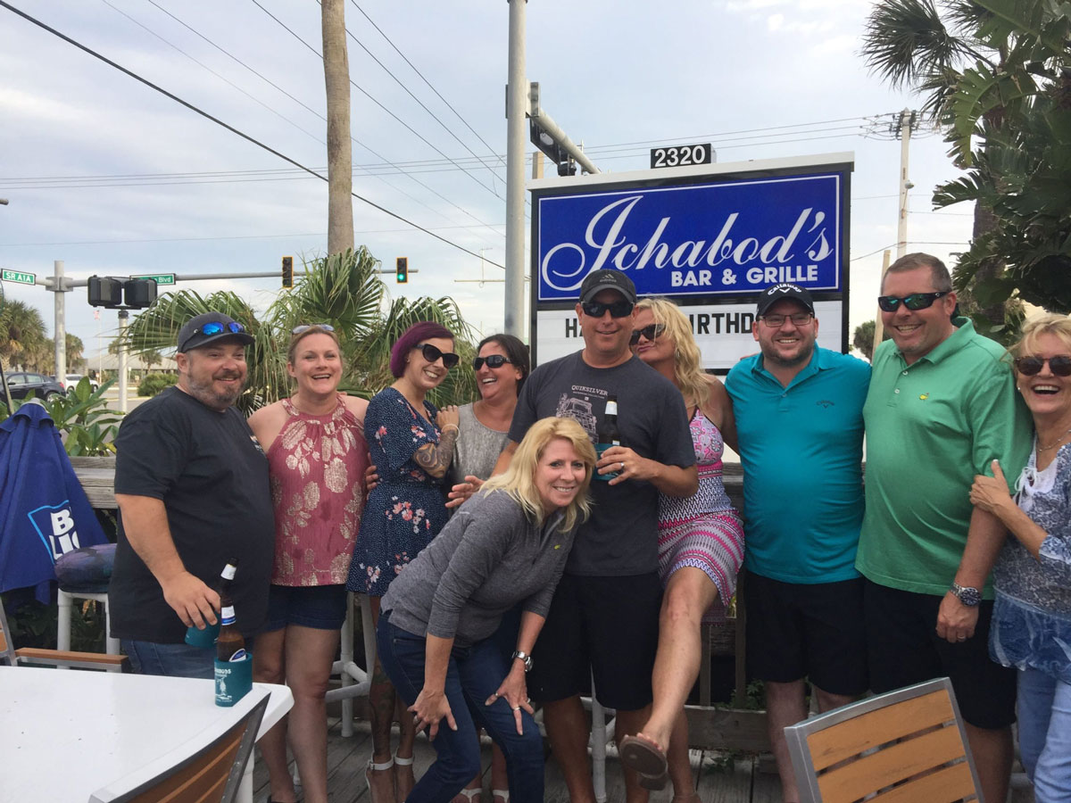 Ichabod's Bar & Grille Outside deck group